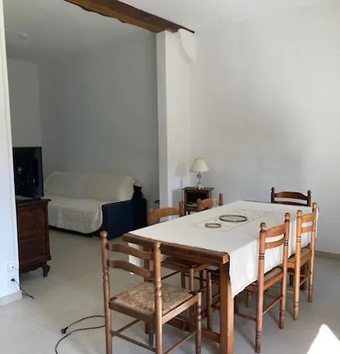 Сasa de vacaciones La Maison Des Fleurs *